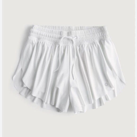 Women’s Gilly Hicks Active Flutter Shorts Size Medium - Picture 1 of 8